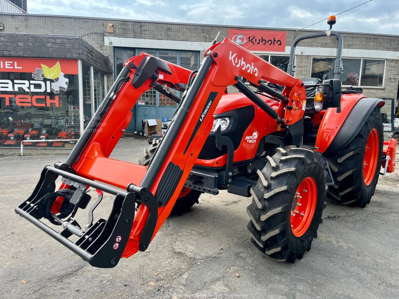 Photo du produit Kubota M4073