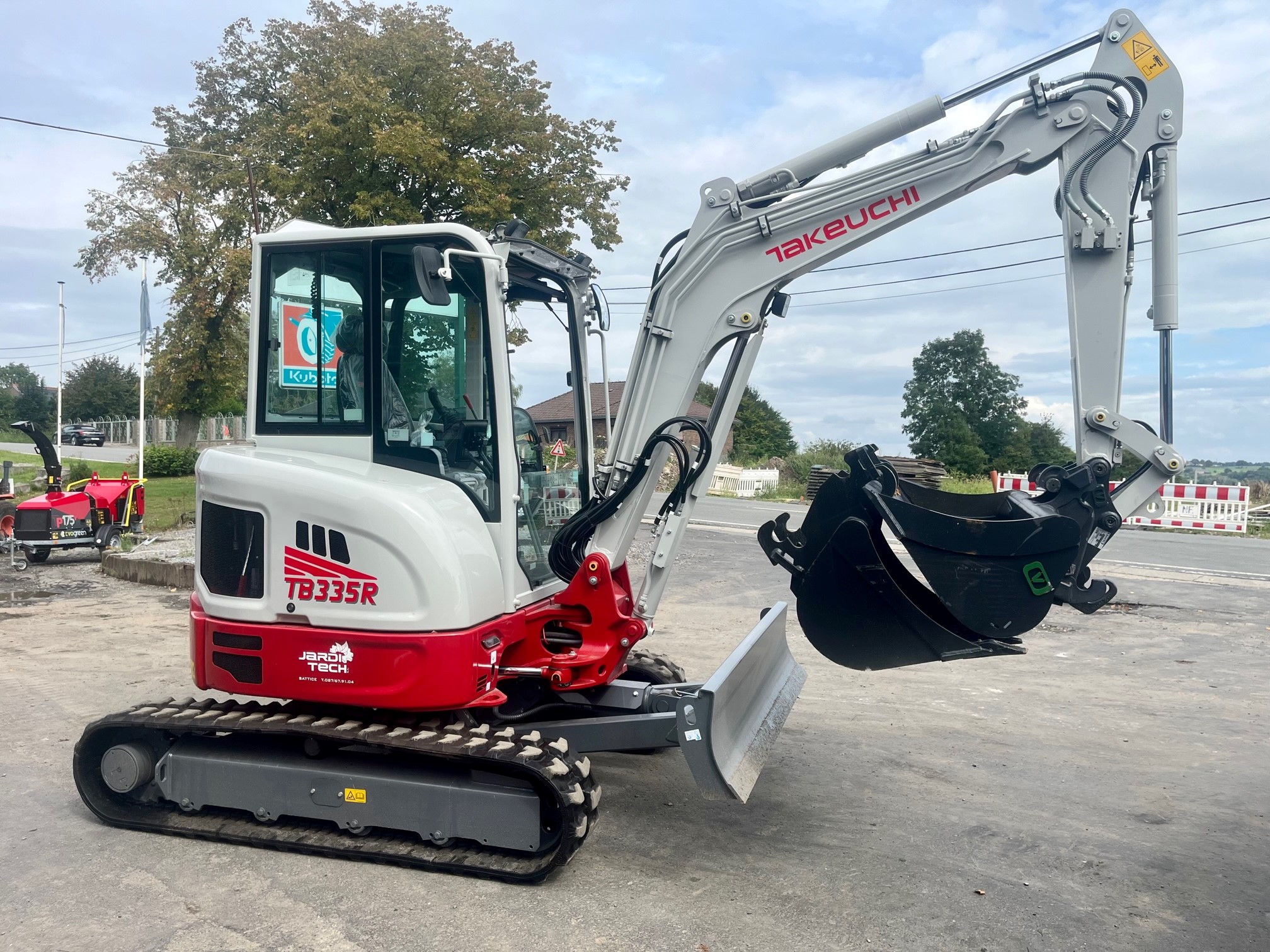 Photo du produit Takeuchi TB335R